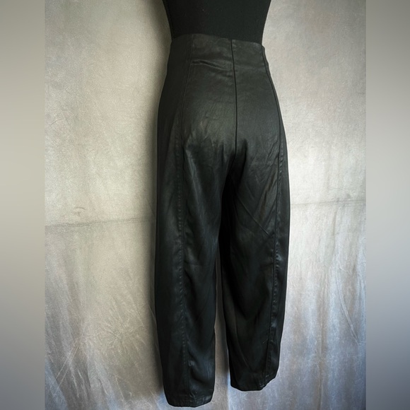 Black high waisted tapered trousers size xs - Picture 3 of 6